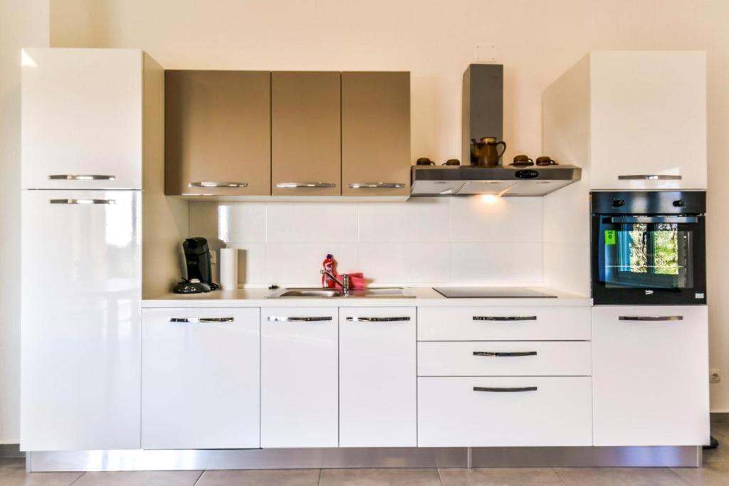 אומאג Apartments Lia-Jolie מראה חיצוני תמונה