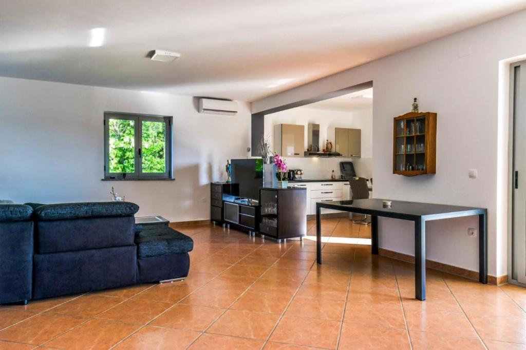 אומאג Apartments Lia-Jolie מראה חיצוני תמונה