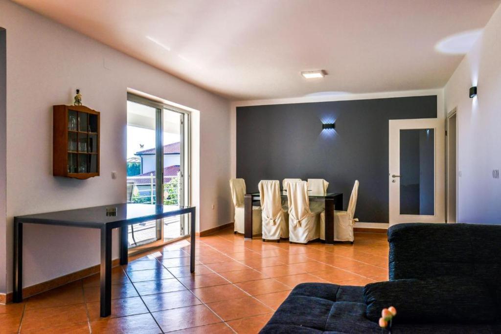 אומאג Apartments Lia-Jolie מראה חיצוני תמונה