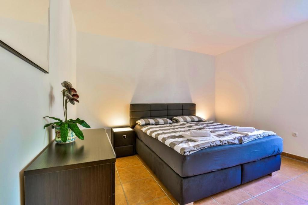 אומאג Apartments Lia-Jolie מראה חיצוני תמונה