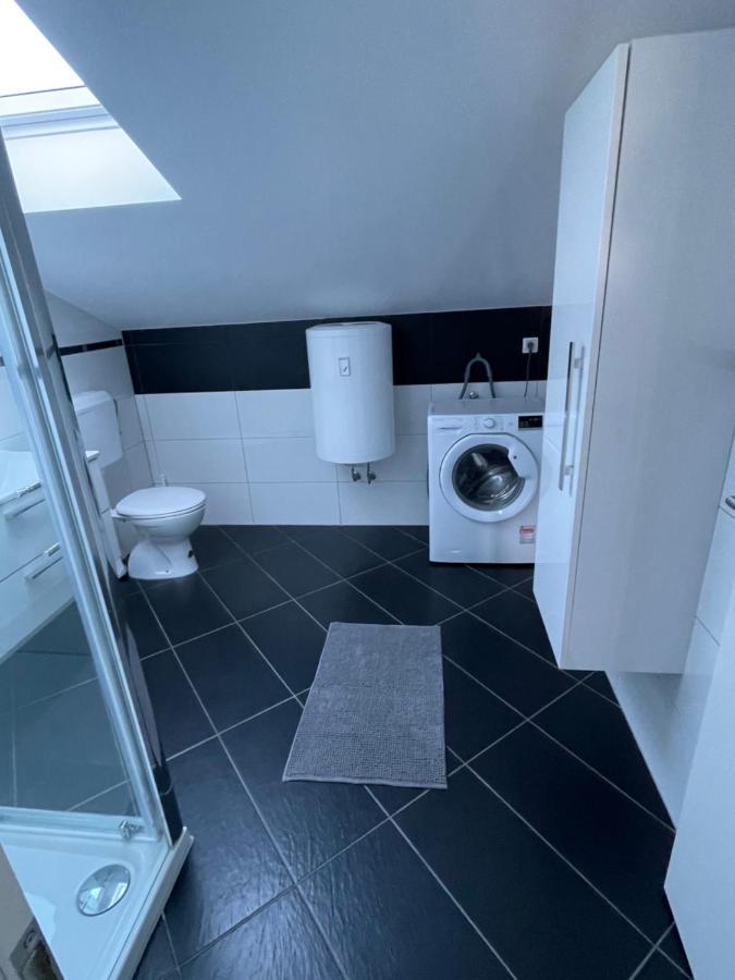 אומאג Apartments Lia-Jolie מראה חיצוני תמונה