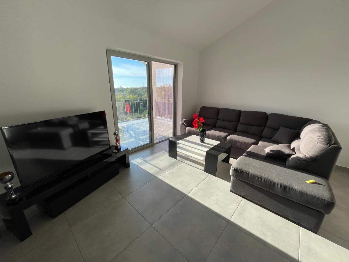 אומאג Apartments Lia-Jolie מראה חיצוני תמונה