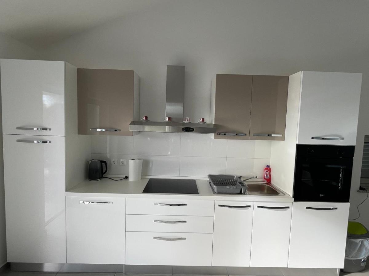 אומאג Apartments Lia-Jolie מראה חיצוני תמונה