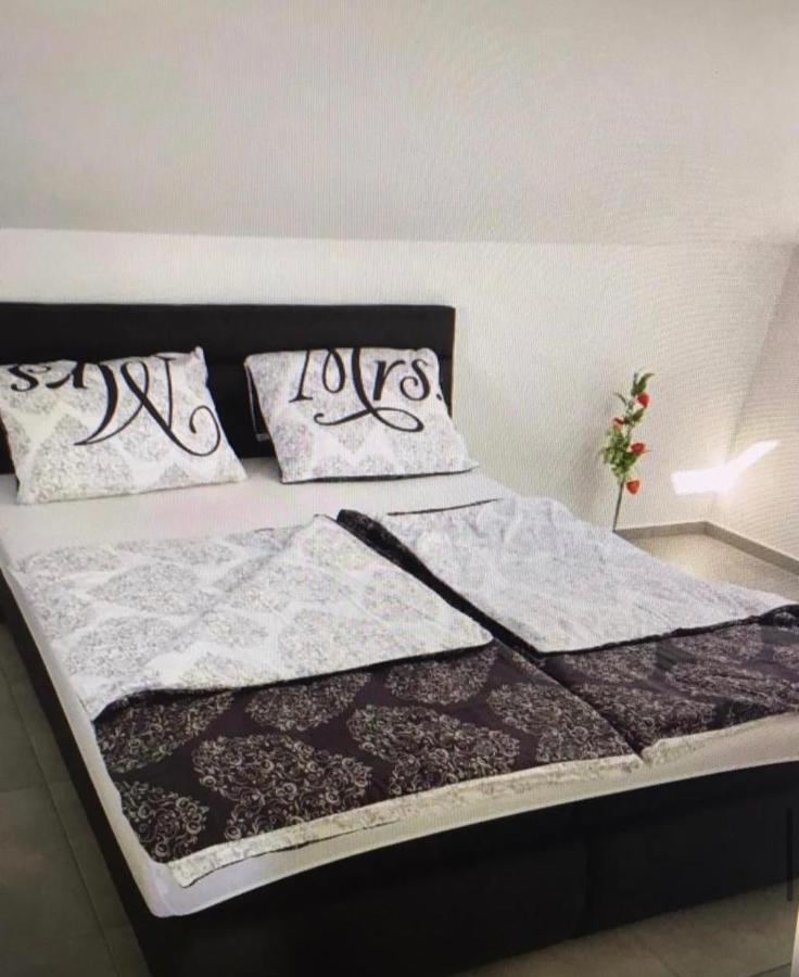 אומאג Apartments Lia-Jolie מראה חיצוני תמונה
