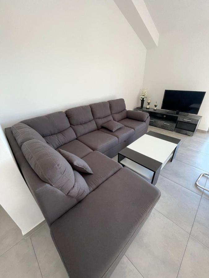 אומאג Apartments Lia-Jolie מראה חיצוני תמונה