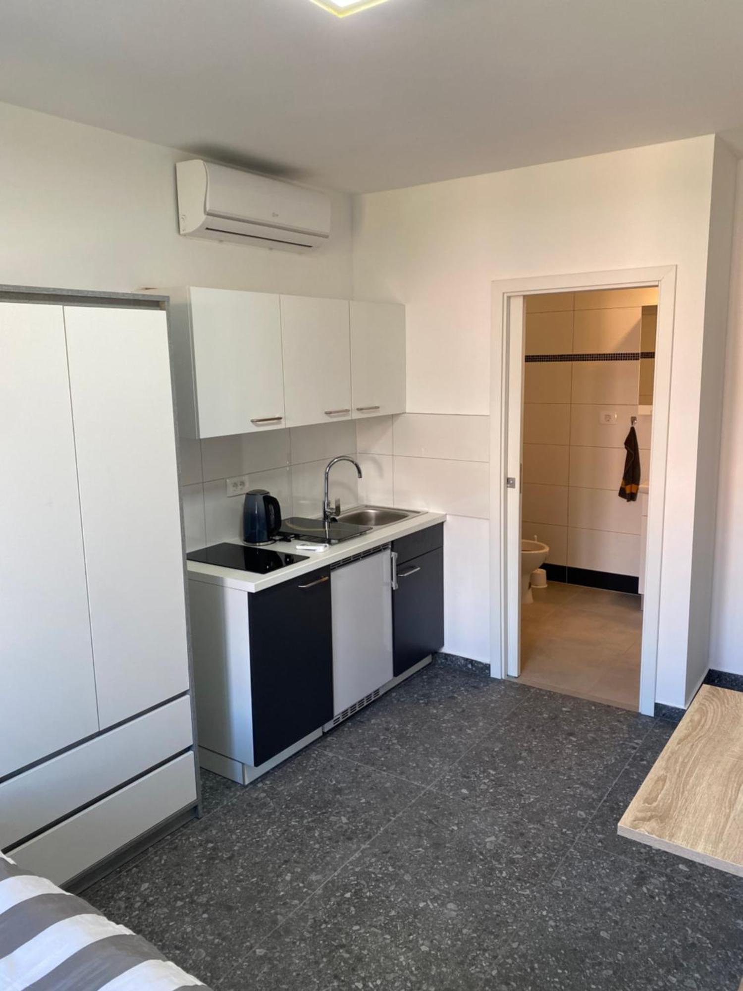 אומאג Apartments Lia-Jolie מראה חיצוני תמונה